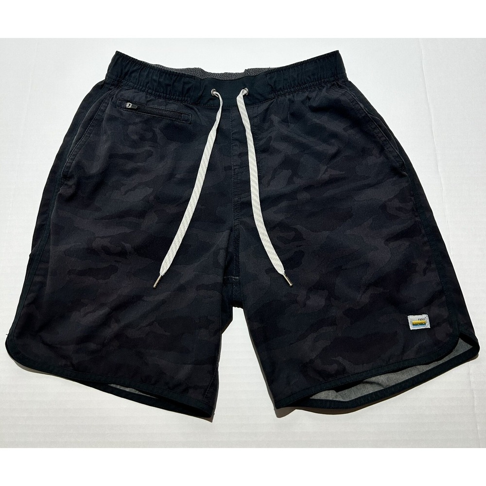 Vuori Men's Training Gym Running Athleisure 7" Camo Shorts Casual EUC Size Small